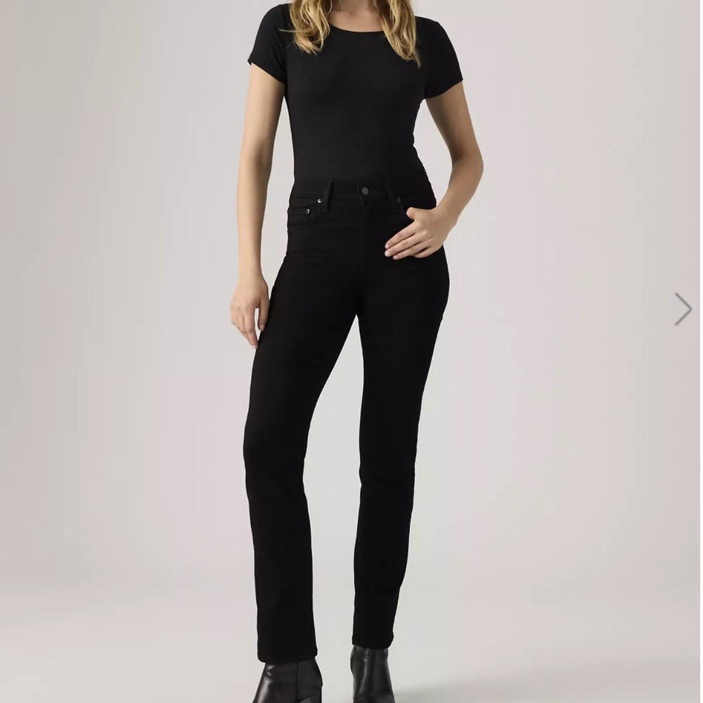 Levis 724 Straight Leg Jeans